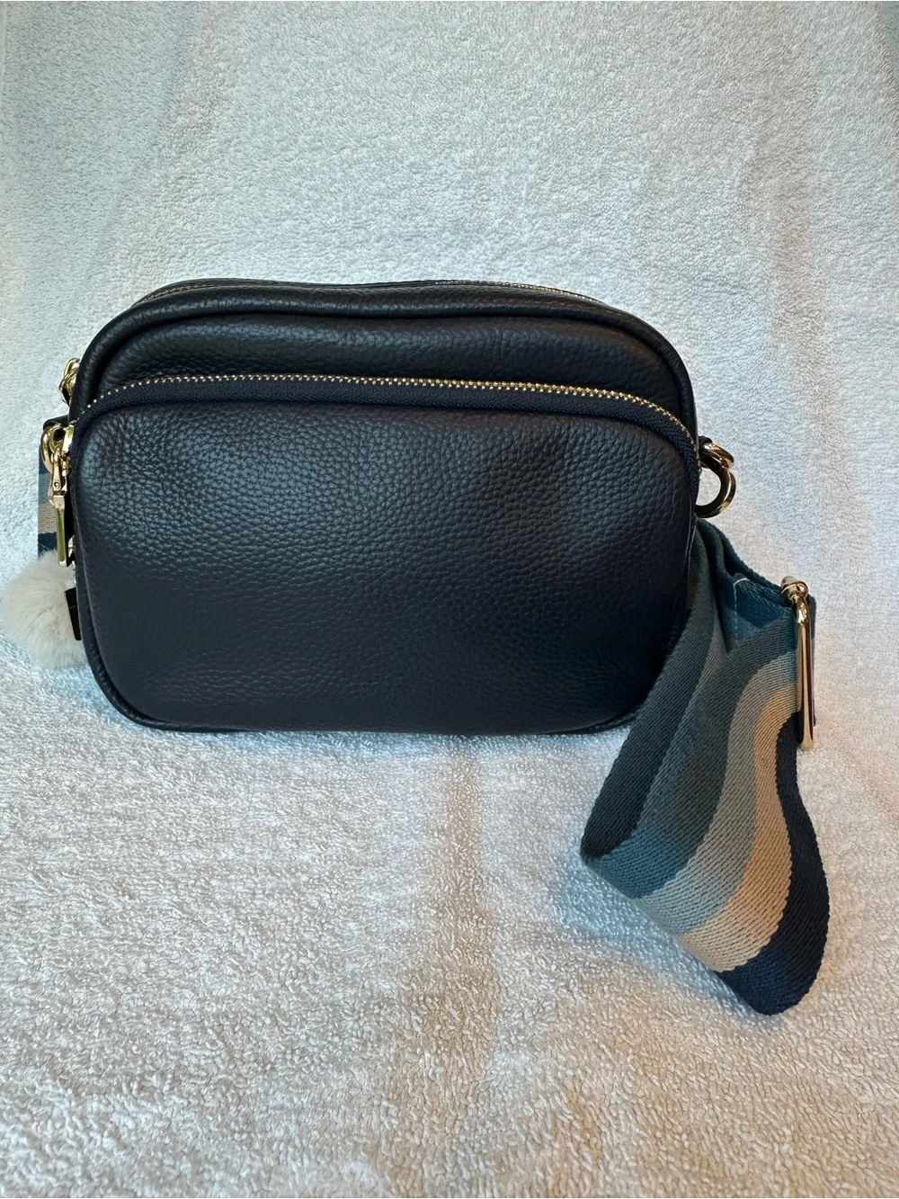 Pom Pom London Mayfair Crossbody Bag w/striped strap, exc cond, NAVY BLUE - Picture 1 of 7
